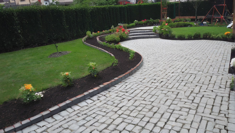 Прокладка и строительство садовых дорожек: Ключевые аспекты и советы